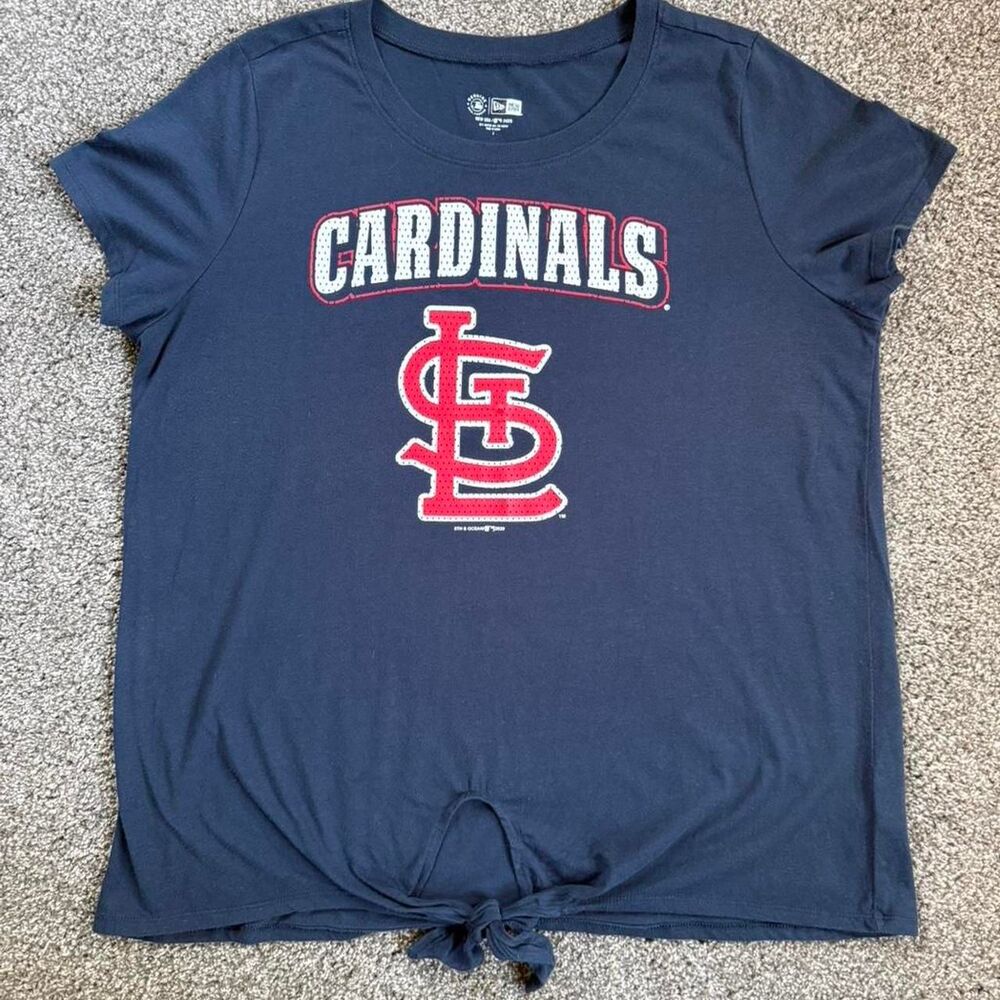 Torrid Women's‎ Navy and Blue T-shirt